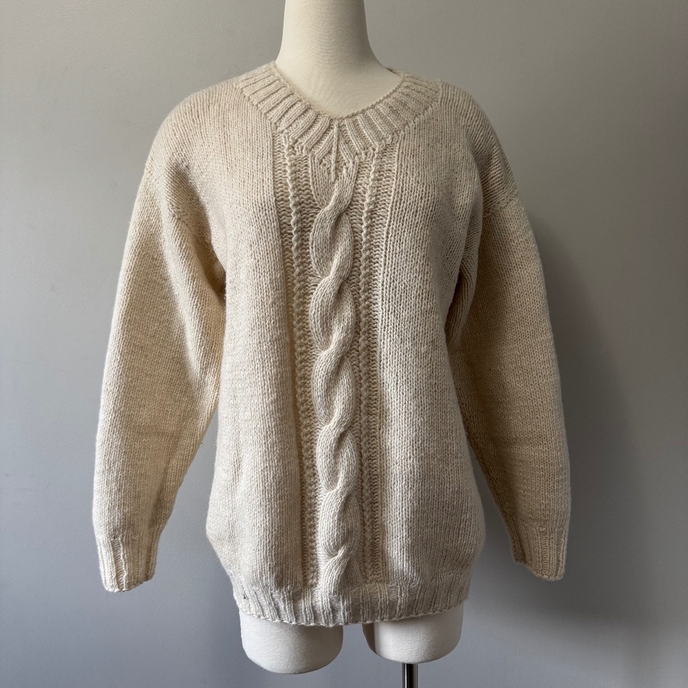 Handmade VINTAGE Cozy Cream Cable Knit Wool Sweater SIZE medium
